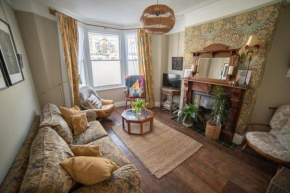Glenroy Arts gallery meets living space